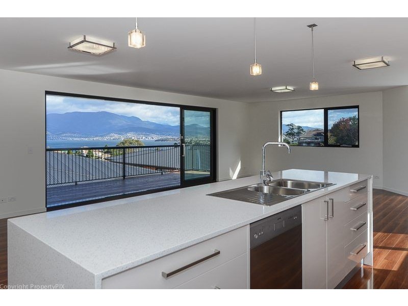 1/11 Tennent Court, Howrah TAS 7018