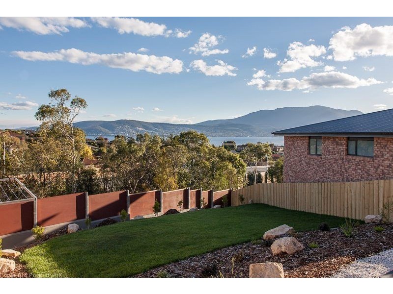 1/11 Tennent Court, Howrah TAS 7018