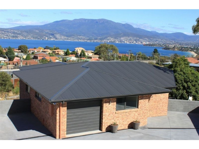 2/11 Tennent Court, Howrah TAS 7018