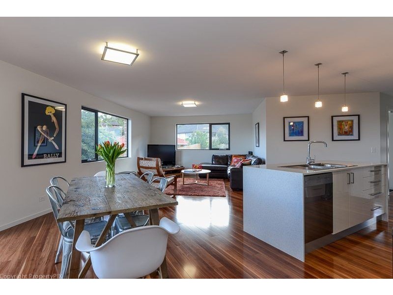 2/11 Tennent Court, Howrah TAS 7018