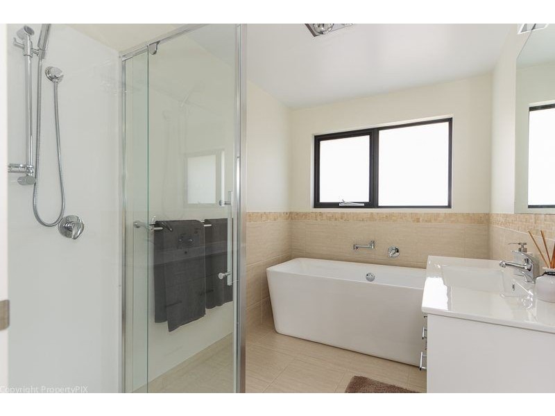 2/11 Tennent Court, Howrah TAS 7018