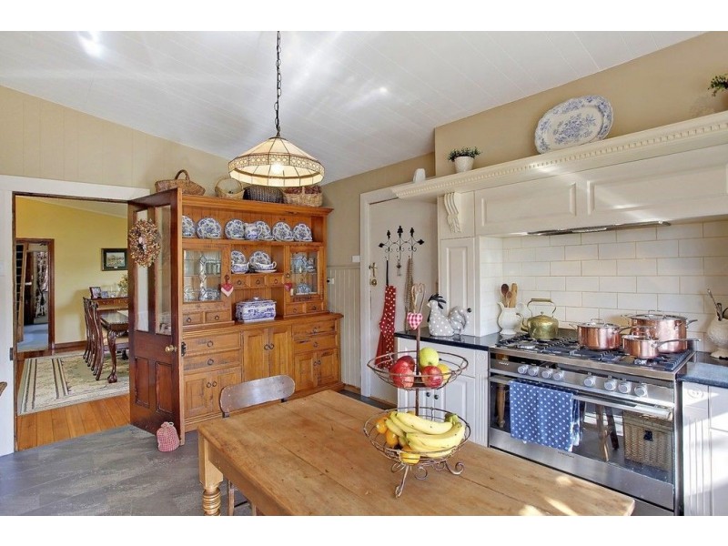 97 Main Street, Kempton TAS 7030