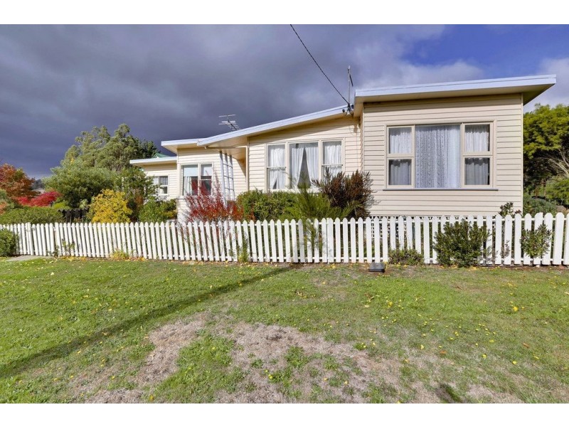 19 The Avenue, Ellendale TAS 7140