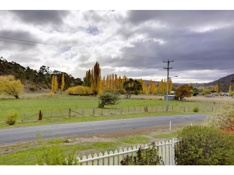 19 The Avenue, Ellendale TAS 7140