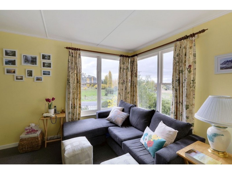19 The Avenue, Ellendale TAS 7140