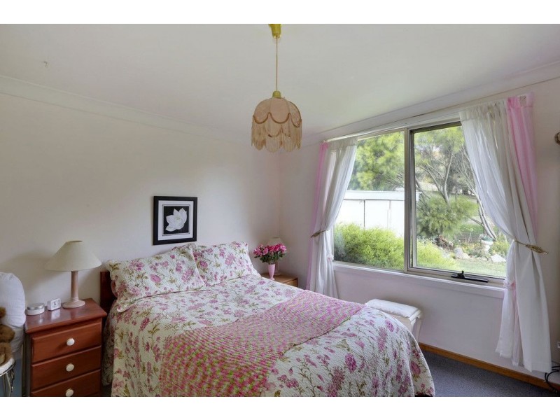 19 The Avenue, Ellendale TAS 7140