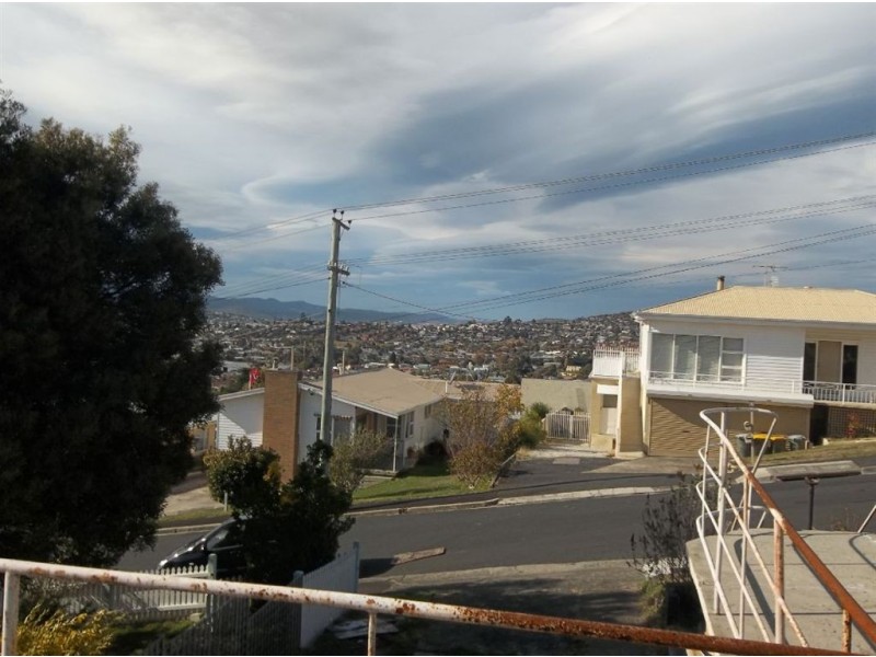 8 Elliott Road, Glenorchy TAS 7010