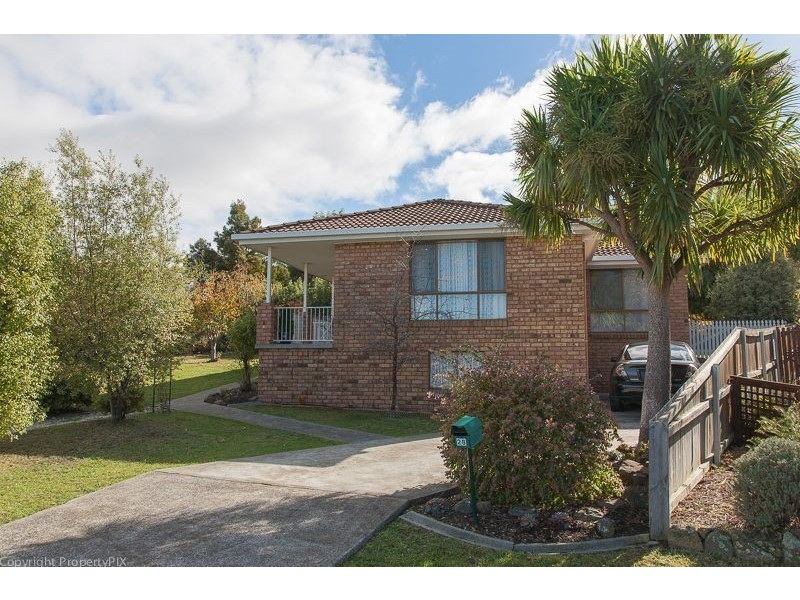 28 Clives Avenue, Old Beach TAS 7017
