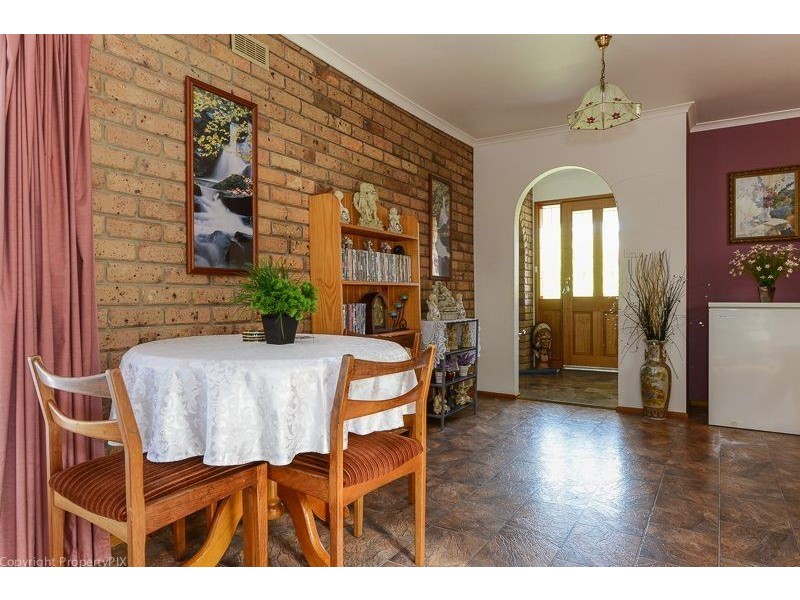 28 Clives Avenue, Old Beach TAS 7017