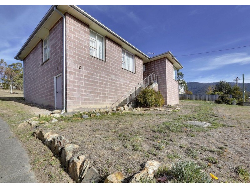 15 Bradfield Street, Claremont TAS 7011