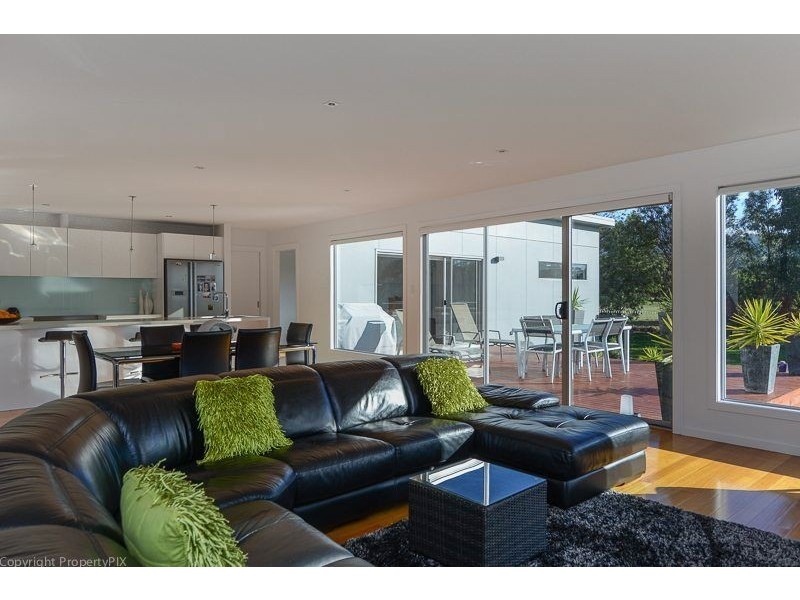 125 Seven Mile Beach Road, Seven Mile Beach TAS 7170