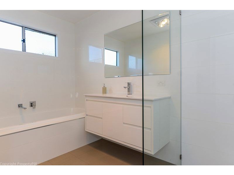 125 Seven Mile Beach Road, Seven Mile Beach TAS 7170
