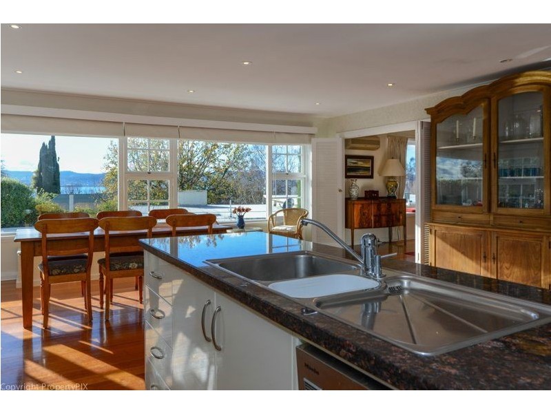 6 Melrose Court, Sandy Bay TAS 7005