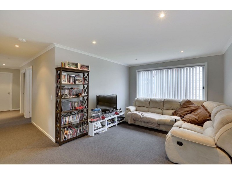 16 Fairfax Road, Glenorchy TAS 7010