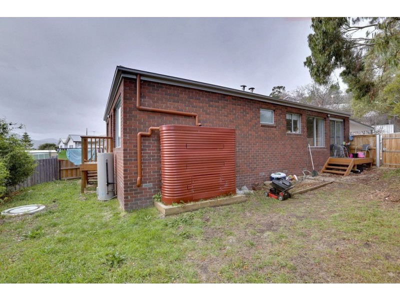 16 Fairfax Road, Glenorchy TAS 7010