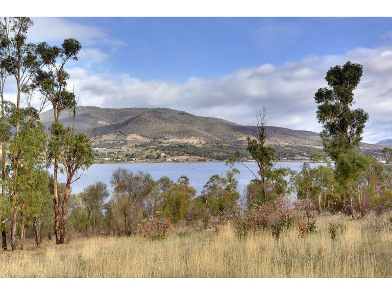 1+2/6 Barton Crescent, Bridgewater TAS 7030