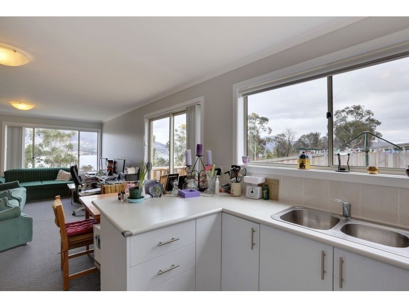 1+2/6 Barton Crescent, Bridgewater TAS 7030