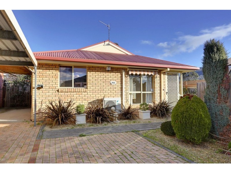 2/70 Bowden Street, Glenorchy TAS 7010