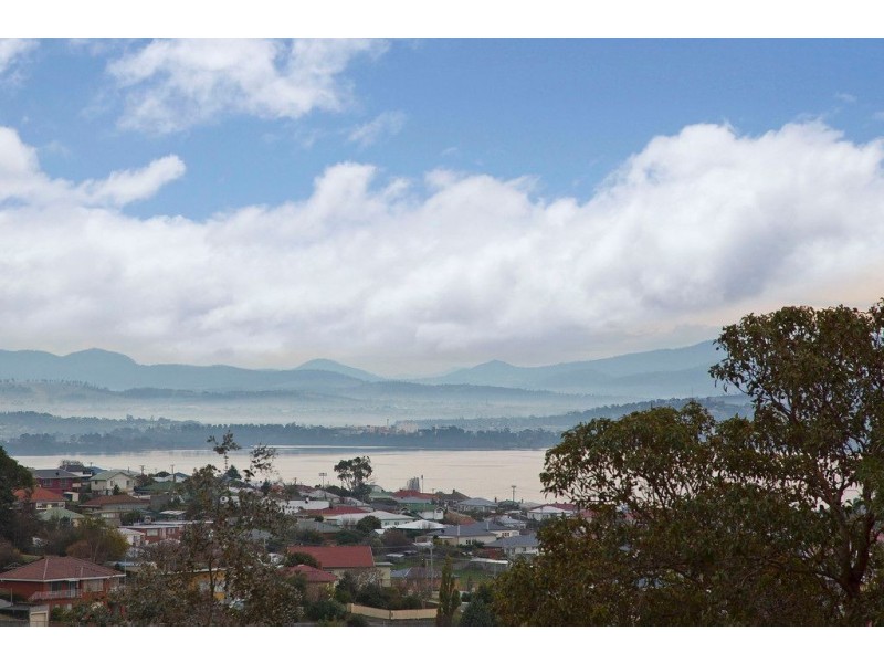 1/12a Seventh Avenue, West Moonah TAS 7009