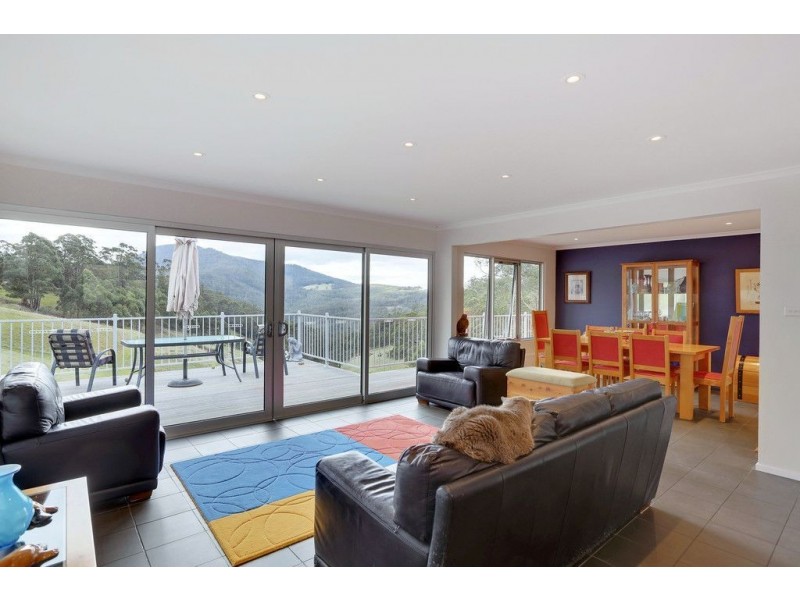 4a Valley Road, Collinsvale TAS 7012