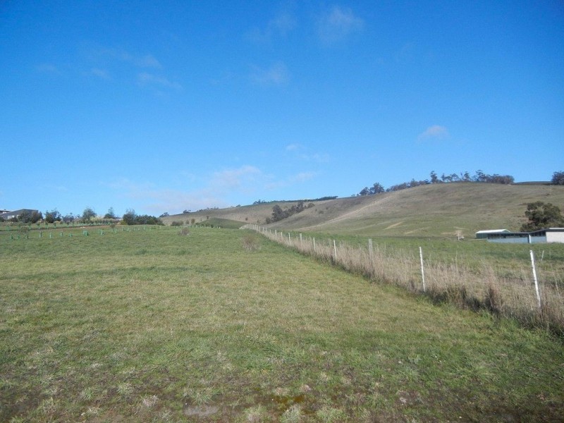 430 Clifton Beach Road, Clifton Beach TAS 7020