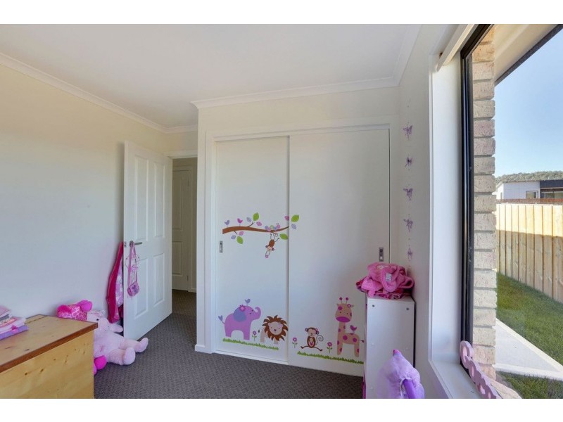 1/49 Mariah Crescent, Oakdowns TAS 7019