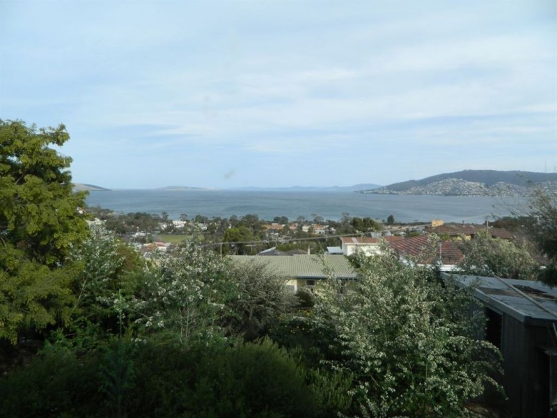 27 Waverley Street, Bellerive TAS 7018