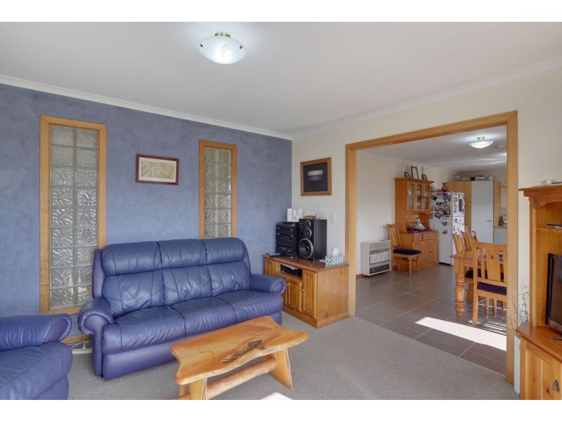 16 Jasanda Drive, Montrose TAS 7010