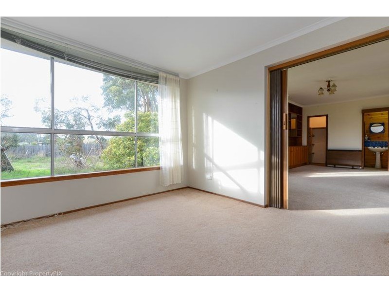 443 Clifton Beach Road, Clifton Beach TAS 7020