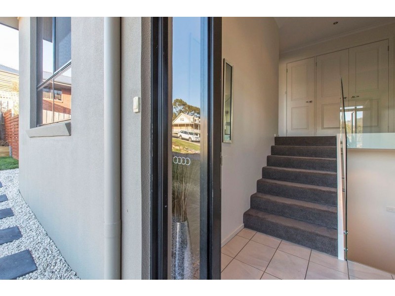 8 Joshua Street, Mornington TAS 7018