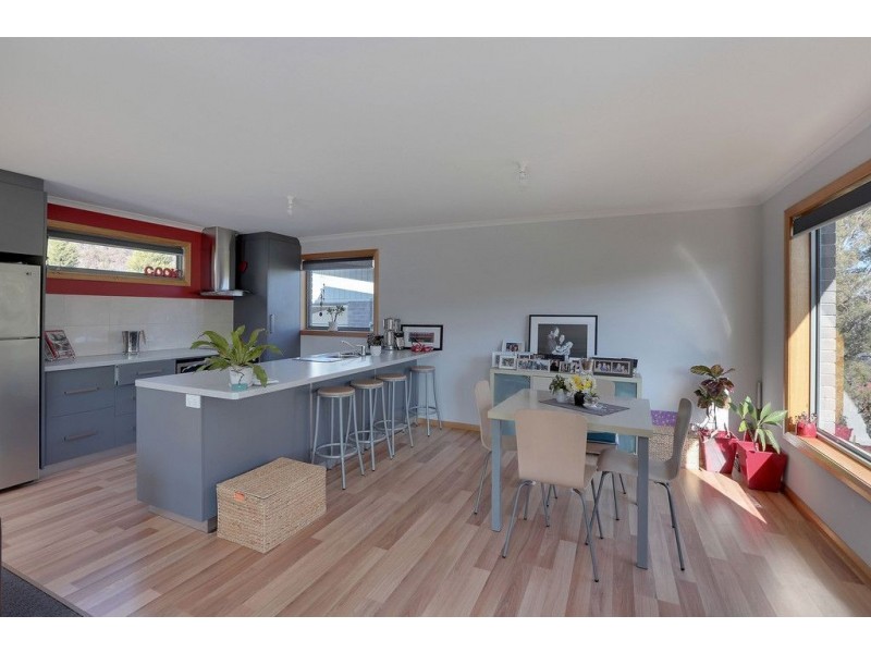 2/21 Bellemont Court, Geilston Bay TAS 7015
