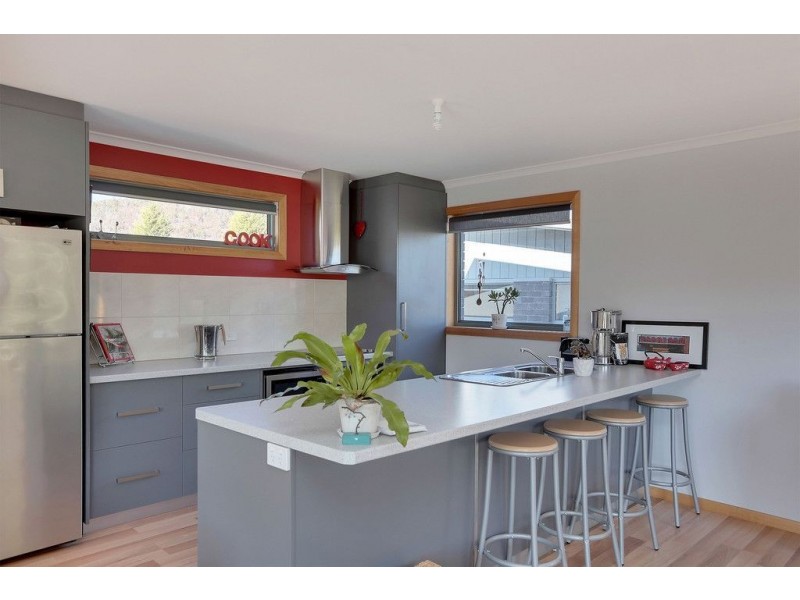 2/21 Bellemont Court, Geilston Bay TAS 7015