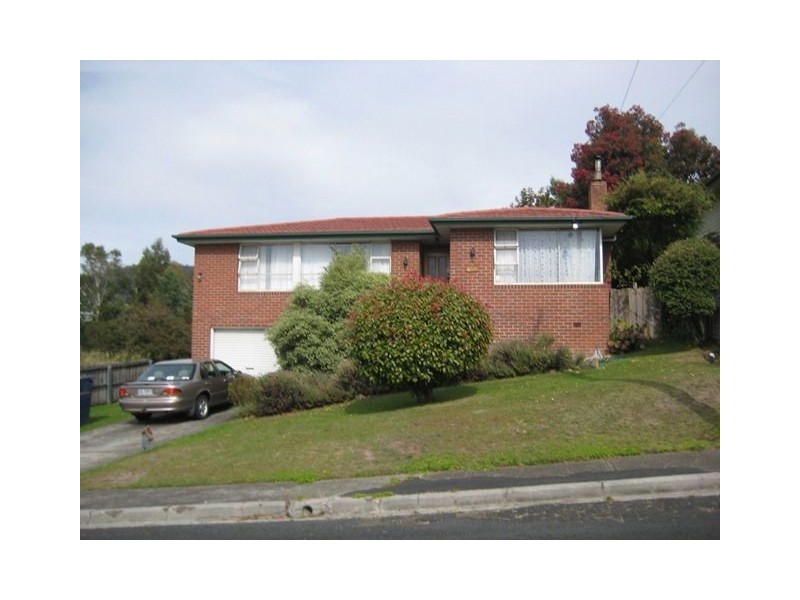 24 Rosbar Street, Claremont TAS 7011