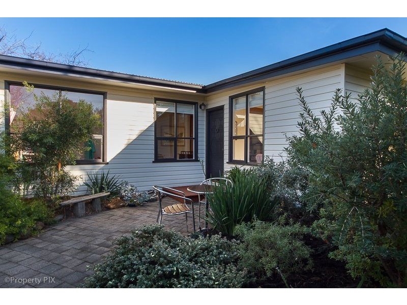 82 Cremorne Avenue, Cremorne TAS 7024