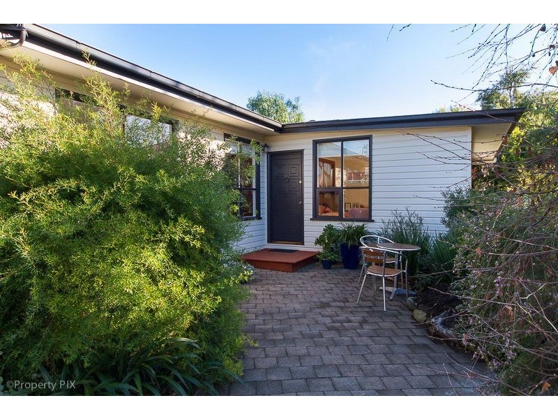 82 Cremorne Avenue, Cremorne TAS 7024