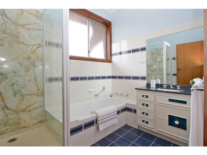 1/27 Cross Street, New Town TAS 7008