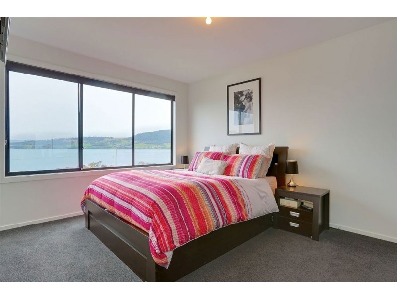 95 Reynolds Road, Midway Point TAS 7171