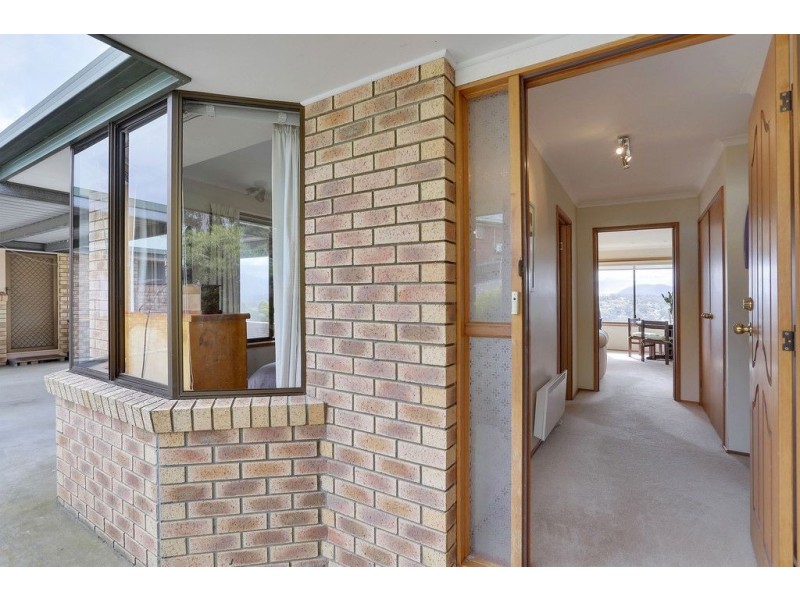 2/2 Dawson Court, Mornington TAS 7018