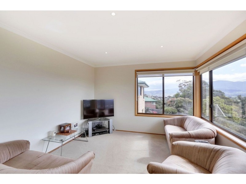 2/2 Dawson Court, Mornington TAS 7018
