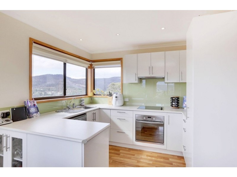 2/2 Dawson Court, Mornington TAS 7018