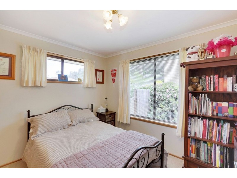 2/2 Dawson Court, Mornington TAS 7018