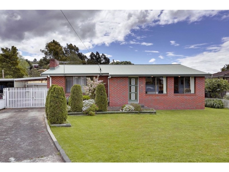32 Maroubra Circle, Chigwell TAS 7011