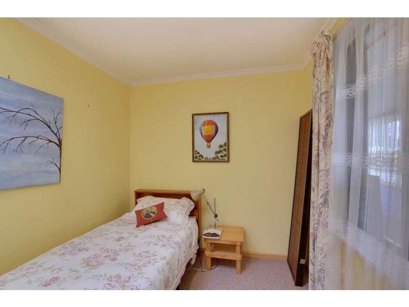 32 Maroubra Circle, Chigwell TAS 7011