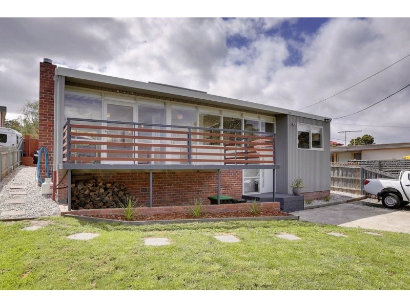 16 Clinton Road, Geilston Bay TAS 7015