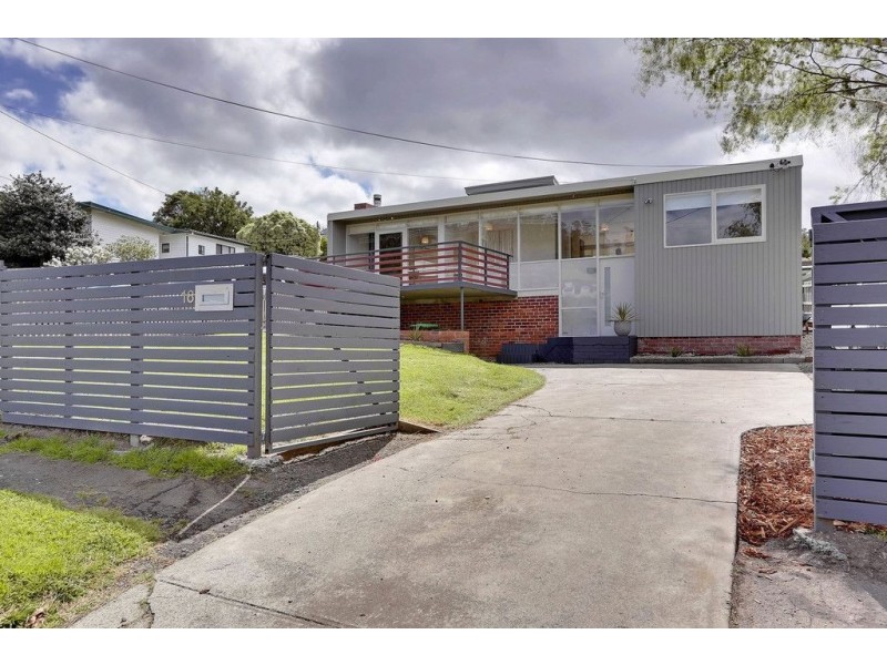 16 Clinton Road, Geilston Bay TAS 7015