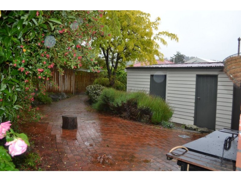 7 Watkins Avenue, West Hobart TAS 7000
