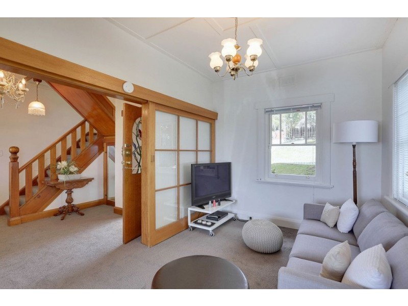 19 Elphinstone Road, Mount Stuart TAS 7000