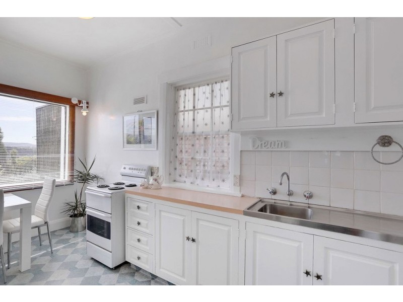 19 Elphinstone Road, Mount Stuart TAS 7000