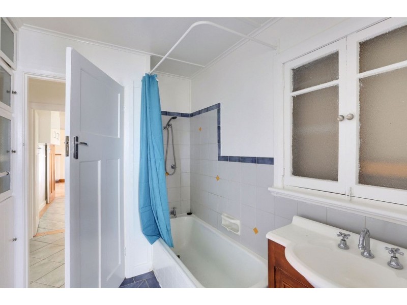 17 Fourth Avenue, West Moonah TAS 7009