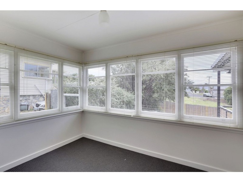 17 Fourth Avenue, West Moonah TAS 7009